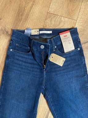 Levi's 311 Shaping Skinny Jeans size 27